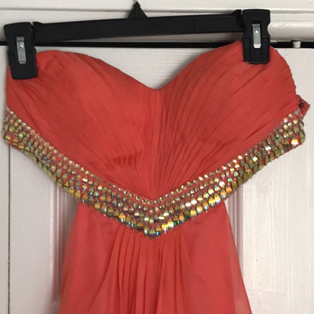 La Femme size 4 ball gown - Picture 2 of 5